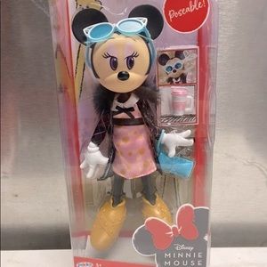 Minnie Mouse posable doll